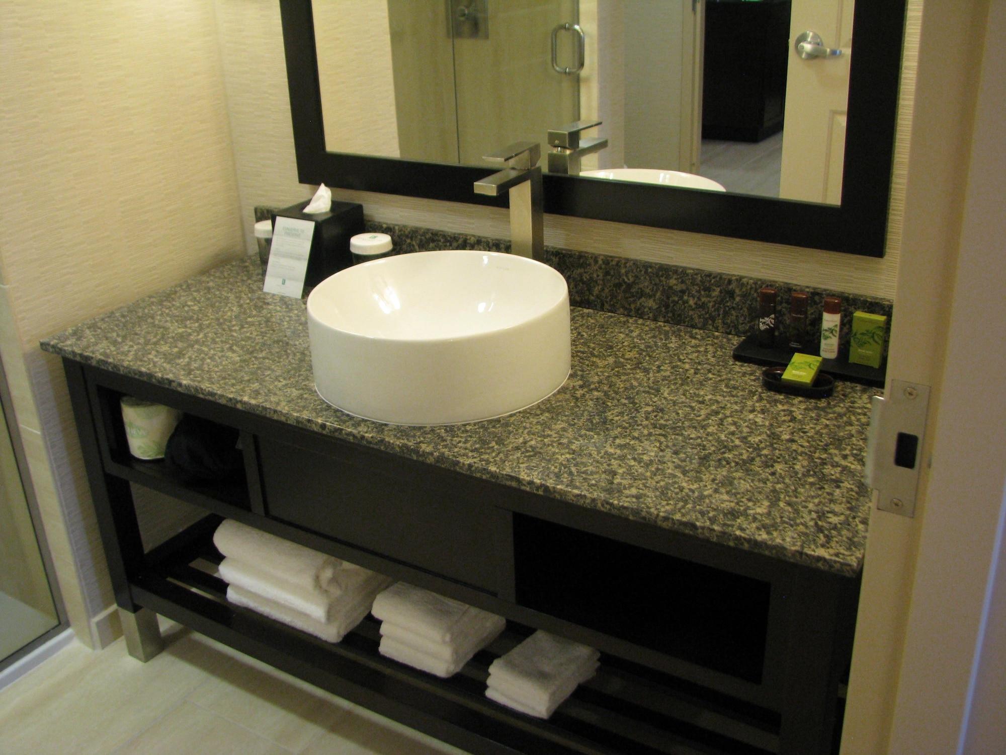 Embassy Suites By Hilton Newark Airport Elizabeth Kültér fotó
